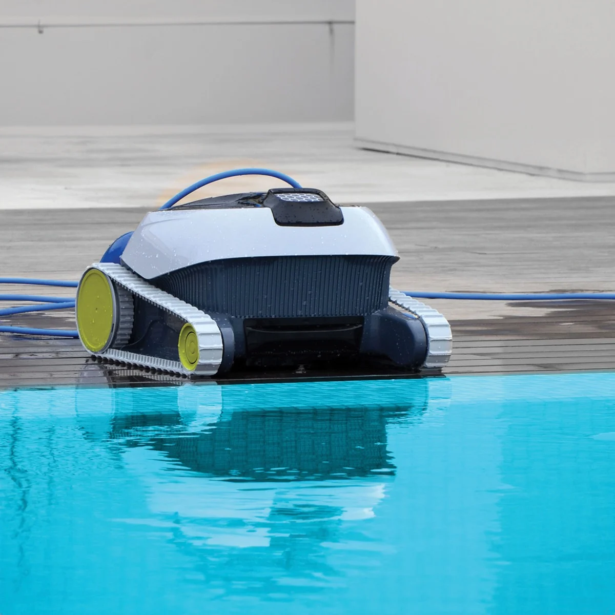 Dolphin X20 Robotic Floor and Wall Pool Cleaner