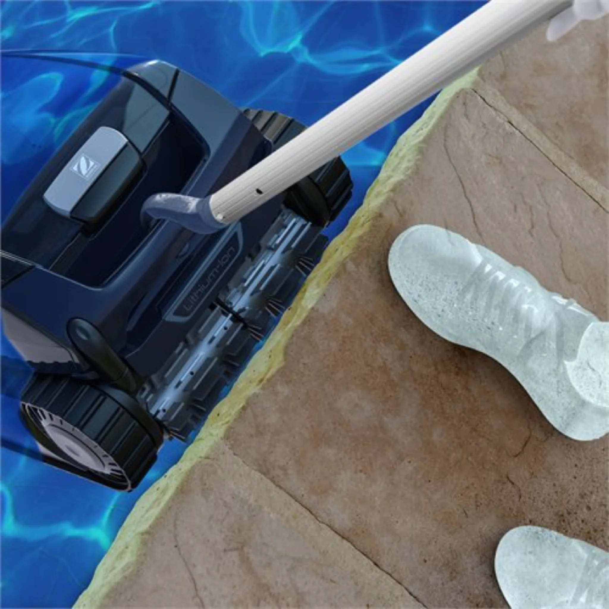 Zodiac FreeRider FR2000 Cordless Robotic Pool Cleaner