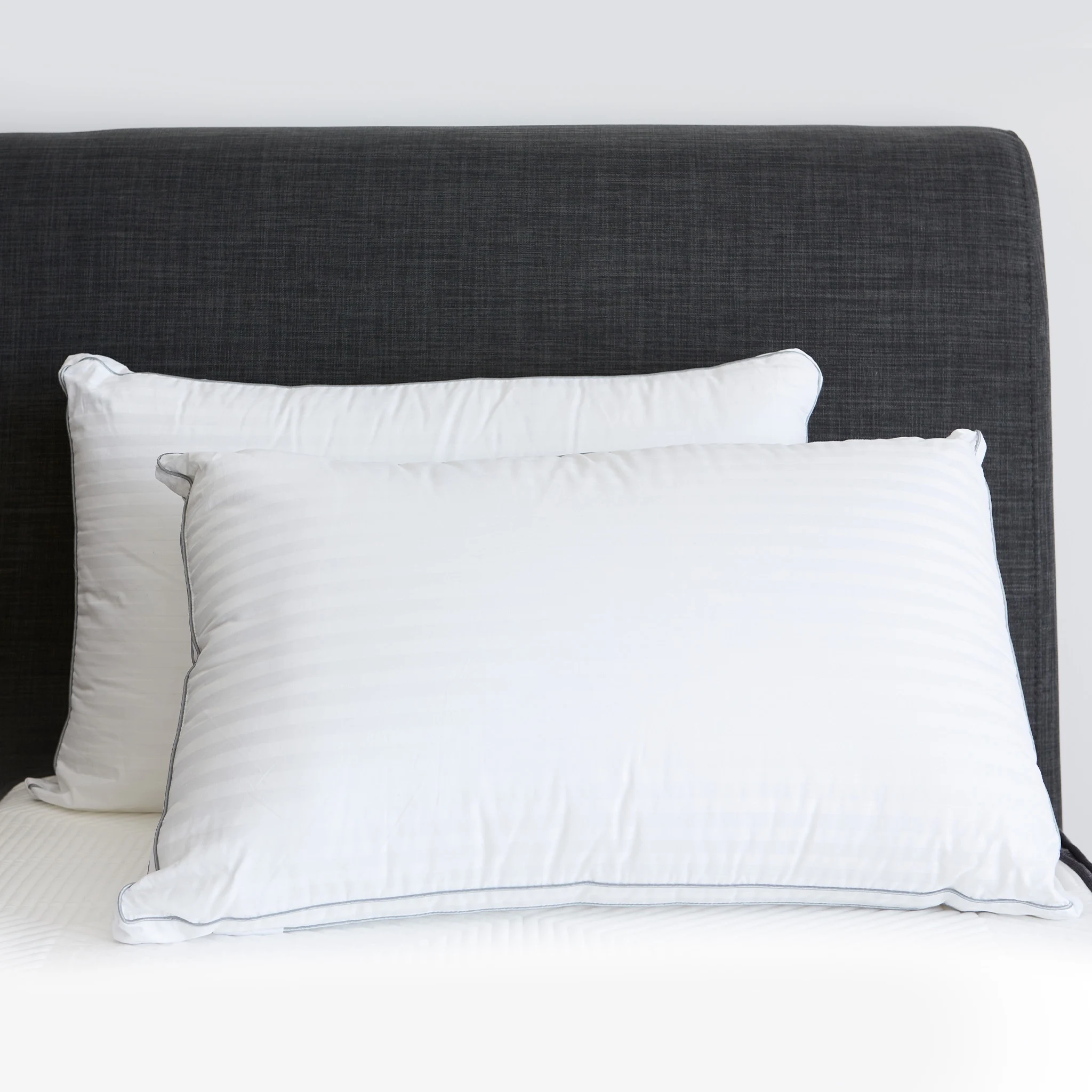 Dreemi Foam Core Gusseted Pillow