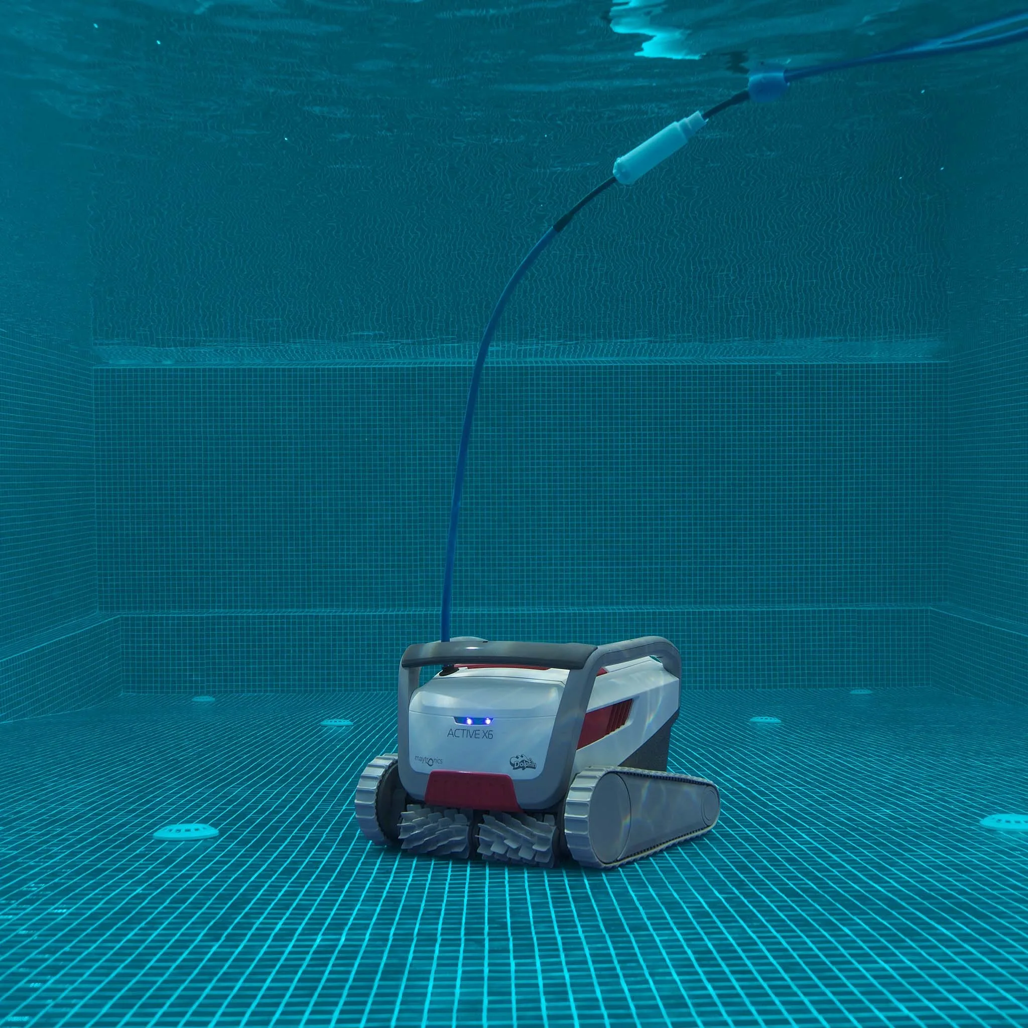 Dolphin Active X6 Robotic Wall Climb Pool Cleaner